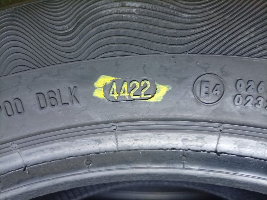 225 55 17 Continental