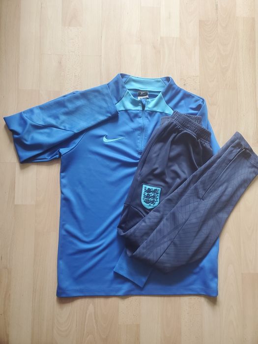 Оригинален екип Nike Dri-Fit S