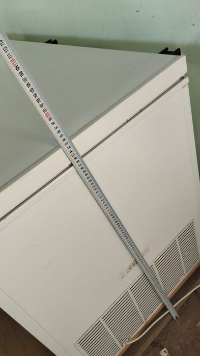 Морозильник в идеальном состояний