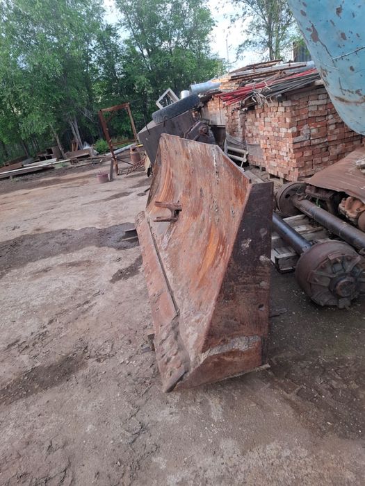лопата К-700 в отличном состоянии