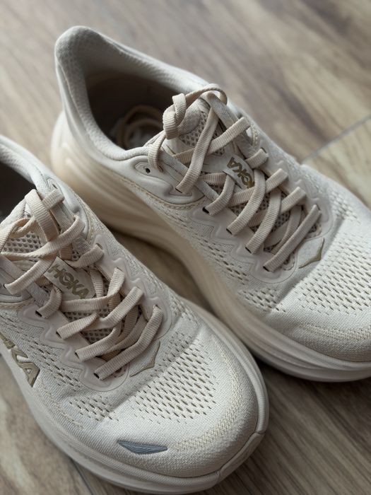 HOKA Bondi 9 wide