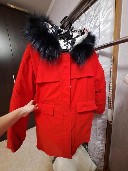 Продам двустороннюю куртку на девочку