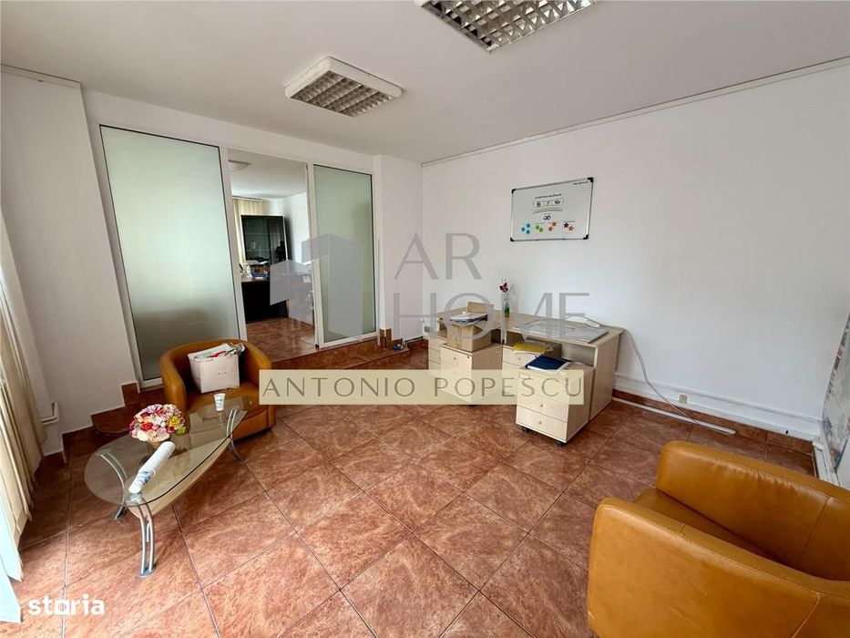 Spatiu comercial  stradal S+P+1+M, ultracentral, Ploiesti.