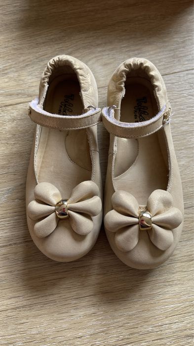 Продам туфли для девочки