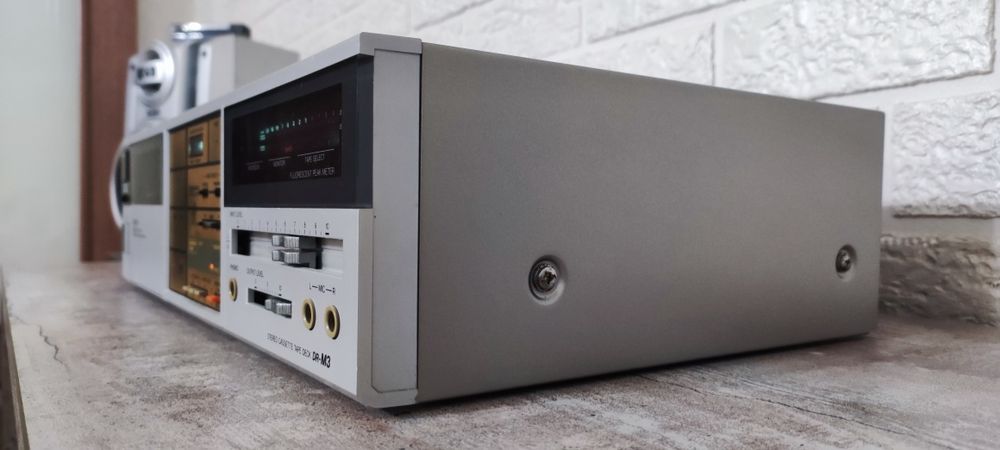 Продам кассетную деку Denon DR-M3