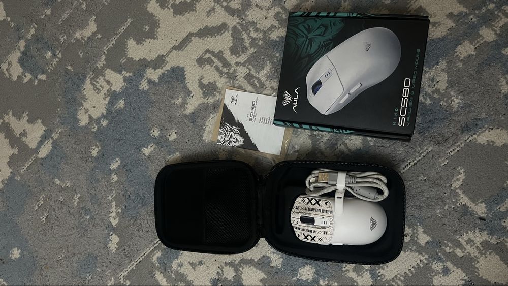 Продам мышь aula sc580