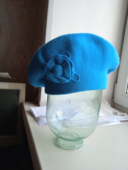 Берет женский новый