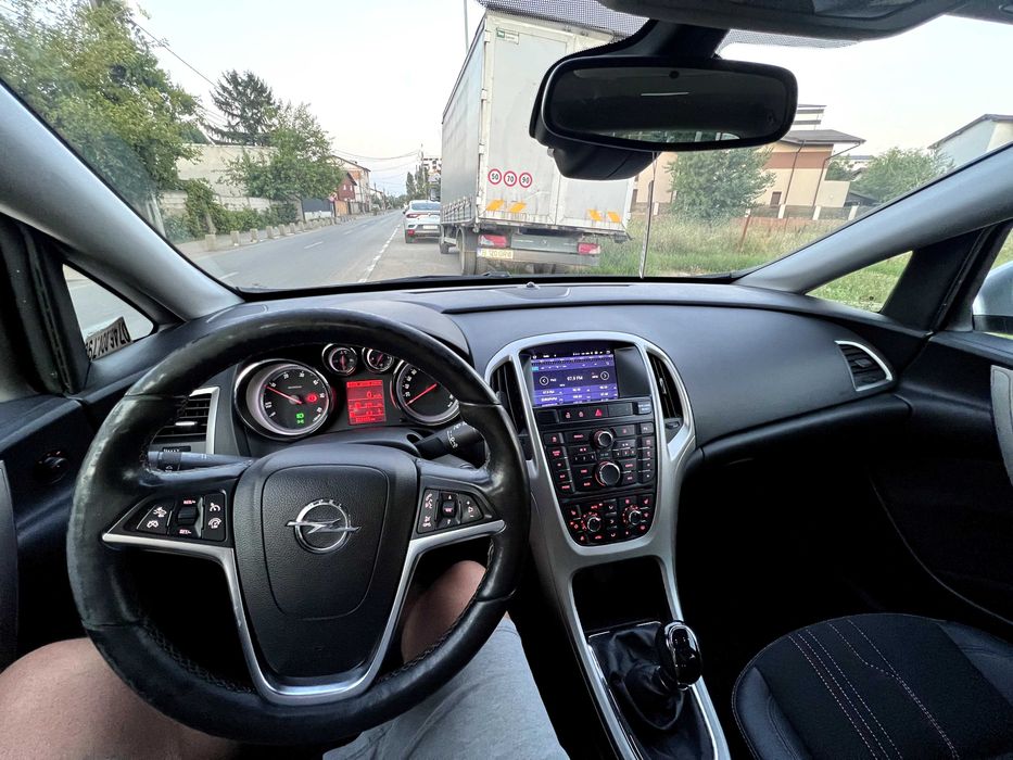 OPEL Astra 2013 — imagine 5