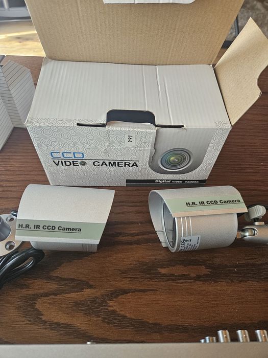 DVR H-264 si Doua Camere
