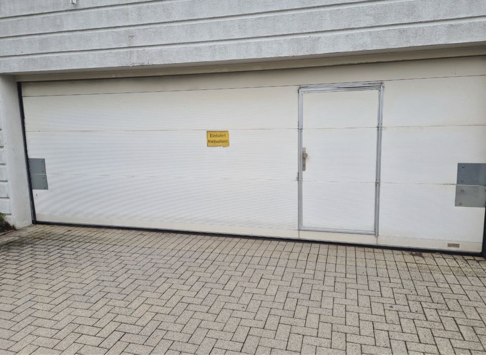 USA SECTIONALA INDUSTRIALA poarta hala garaj H 220 x L 600 Gunther