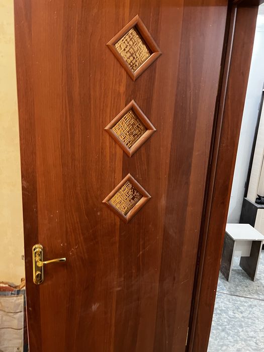 Продам межкомнатные двери (6 шт.)