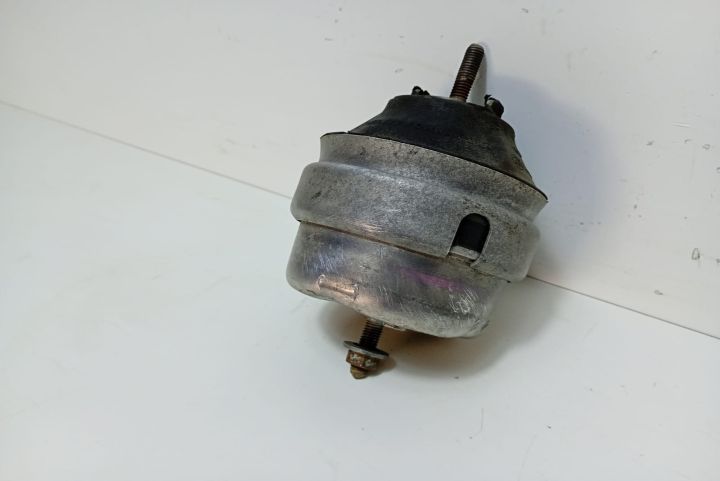 Tampon motor Volkswagen VW Passat B5.5 (facelift) seria