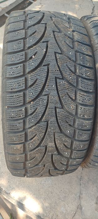 Зимние шины ROADX 2шт.