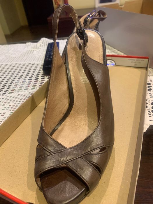 Дамски обувки  от естествена кожа - кафяви