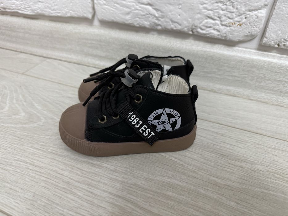 Стильные детские кеды