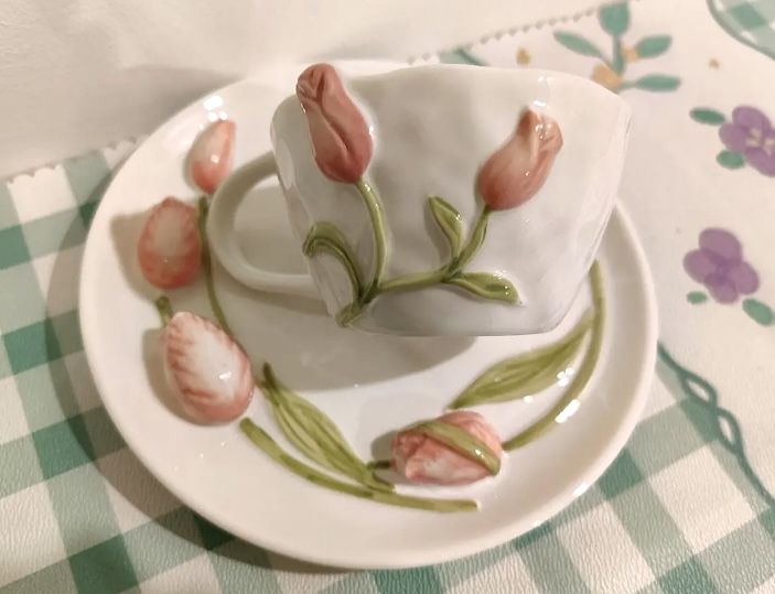 Красивый чайный сервиз