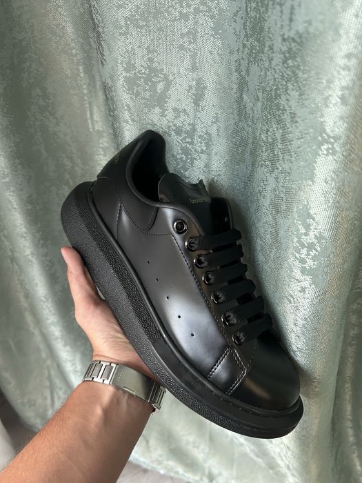 Alexander Mcqueen