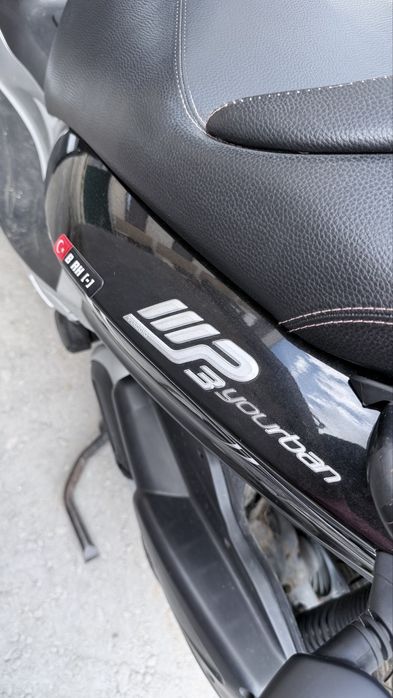 Scuter Piaggio MP3 , 300 ie , L5e se conduce cu B -ul .