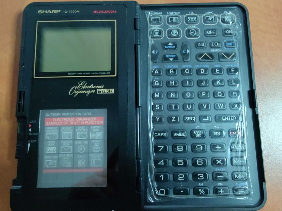 Agenda electronica Organizator electronic Sharp IQ-7300M 64KB