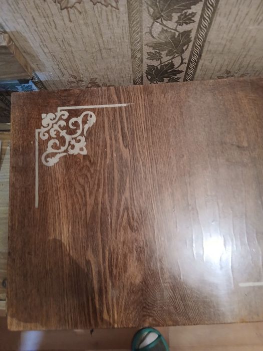 Тумба в прихожую.