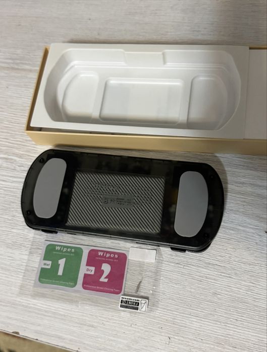 Игровая приставка, портотивная консоль, 64GB модель U8 оригинал
