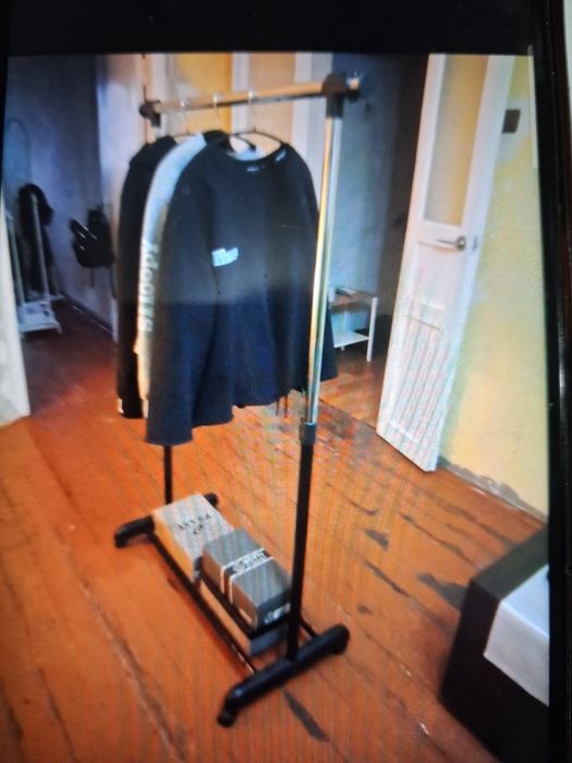 Напольная вешалка