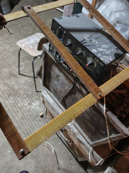 Сбор пчелинного яда, асалари захрини оладиган аппарат