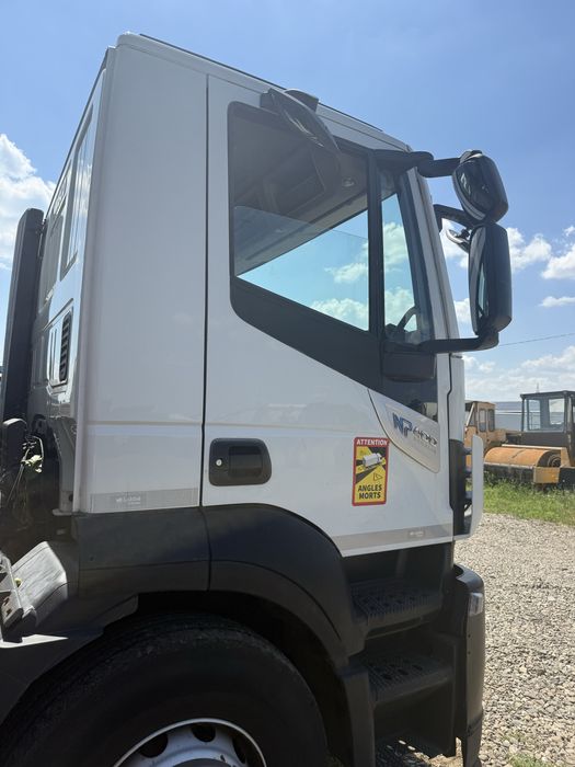 Cabina completa Iveco Trakker 2012