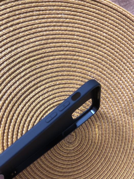 Предпазен калъф / case / за iPhone 12/12 Pro