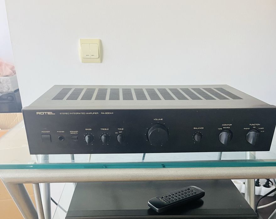 ROTEL  RA-930 AX Amplificator