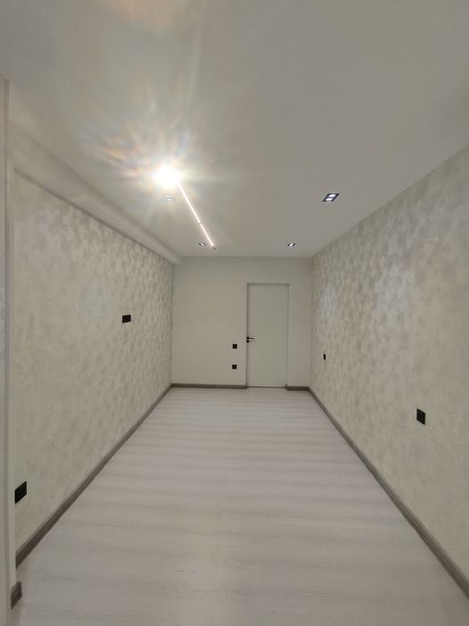 3 xonali 95 kvadrat kvartira sotiladi