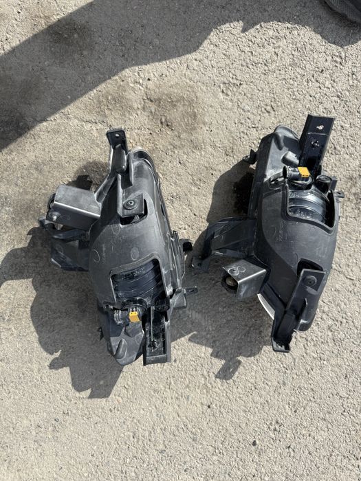 Продам противотуманки на Kia Cerato