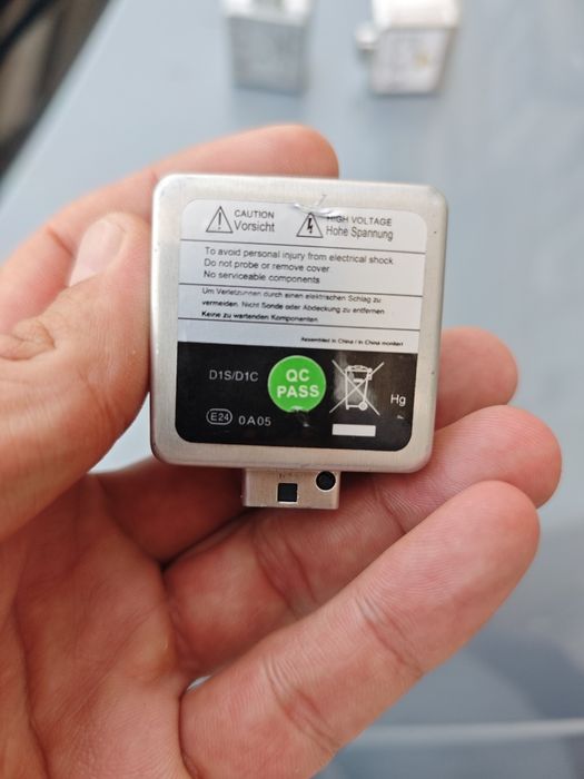 Крушка с нагреваема жичка, PHILIPS Xenon WhiteVision, ксенон