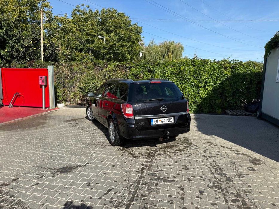 Opel astra h motor 17cdti an 2009