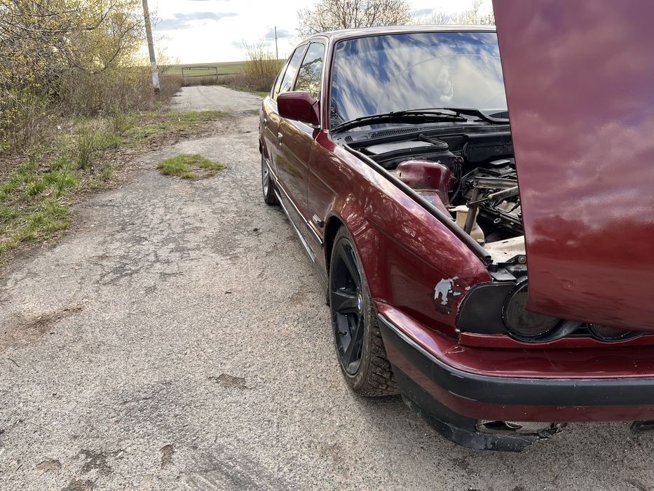 Продам БМВ Е34…..