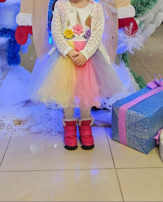 Продам нарядное платье единорожка