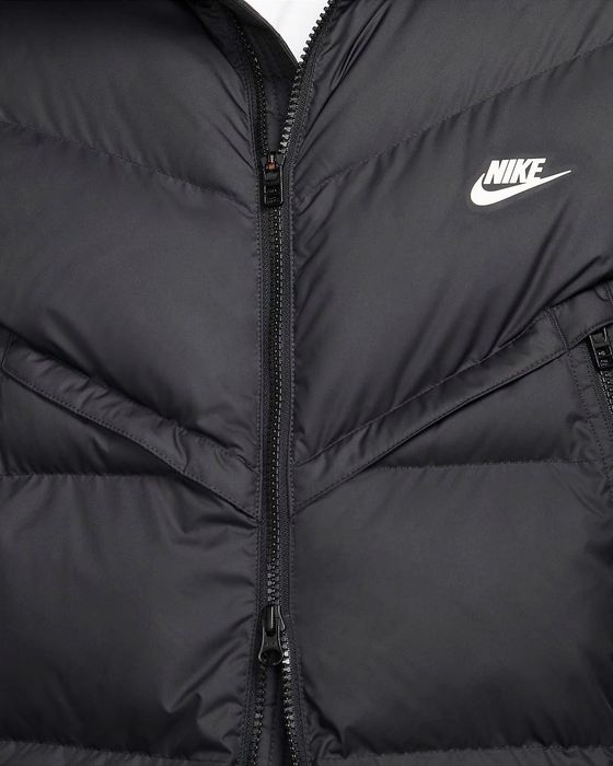 Яке Nike Windrunner - L Размер Оригинално