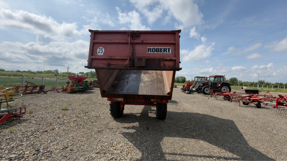 Remorca basculabilă agricolă tandem de 11 t Robert