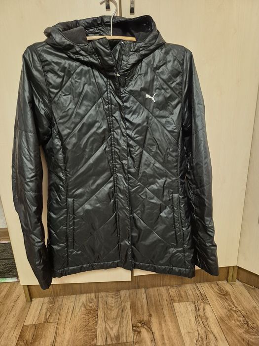 Продам жен куртики