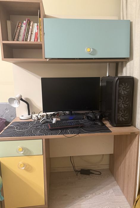 ученическо бюро белона