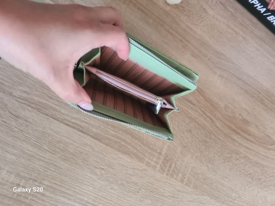 Doca среден размер.Ново с кутия