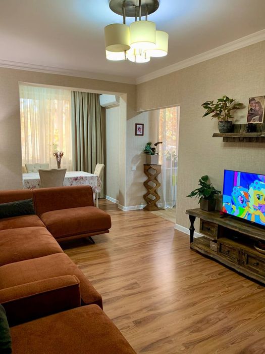 Продаётся Чиланзар Ц 3/5/5 Театр Оперетты.