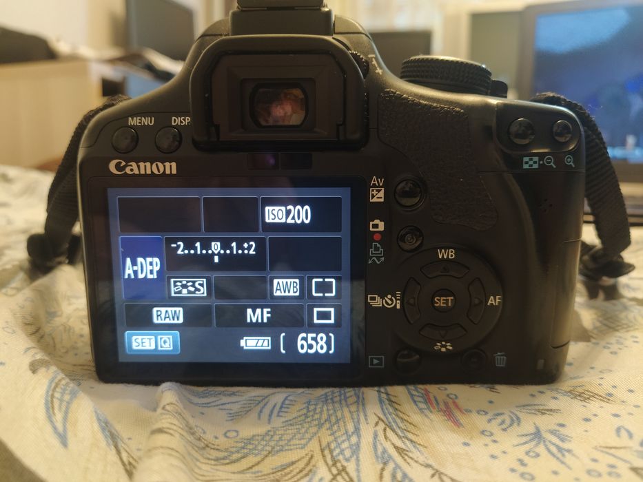 Canon 500D + Canon EF-S 17-85mm f/4-5.6