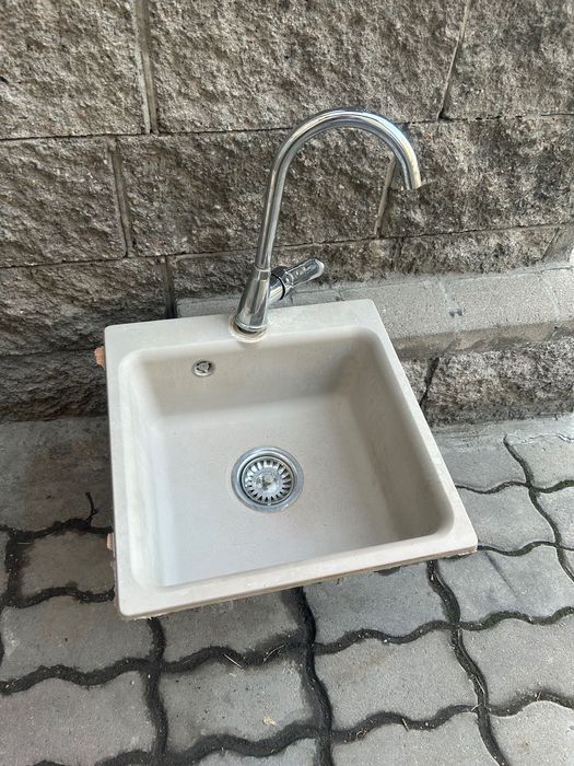 Раковина небольшая смеситель под столешницу кухонный гарнитур