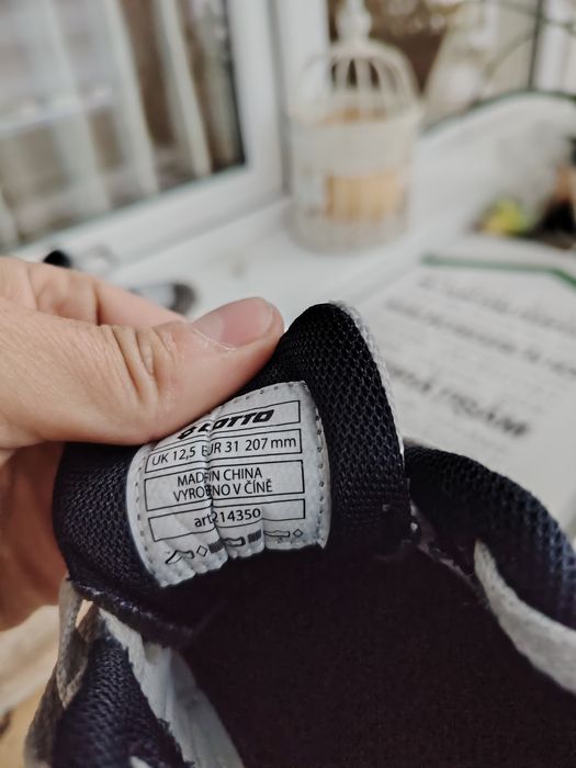 Adidasi Lotto mărimea 31