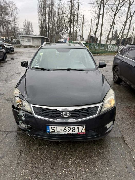 Kia Ceed 2010, 1.6 Diesel, Manual – Cheap Price
