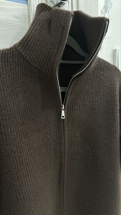 Новая кофта на замке