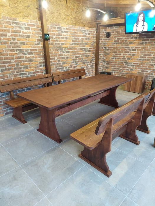 Баварски маси и пейки