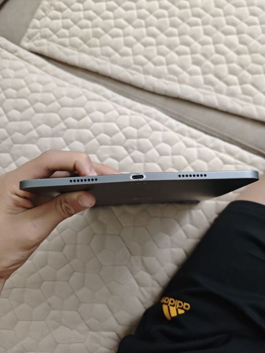 Продам айпад про 2021 года 128гб