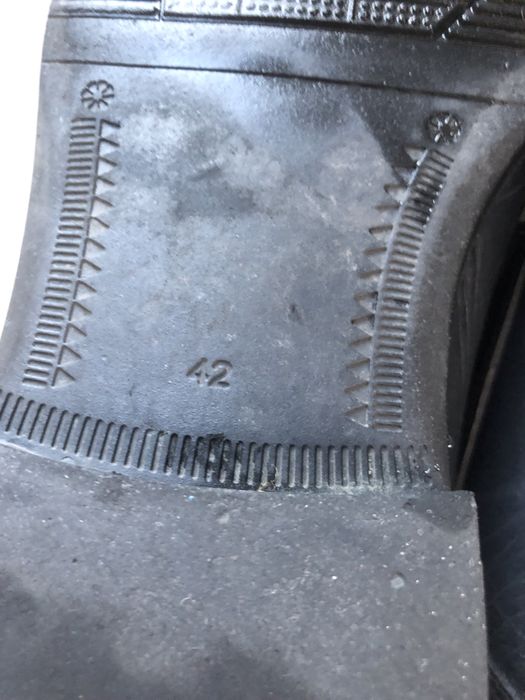 Pantofi din piele, marimea 42.